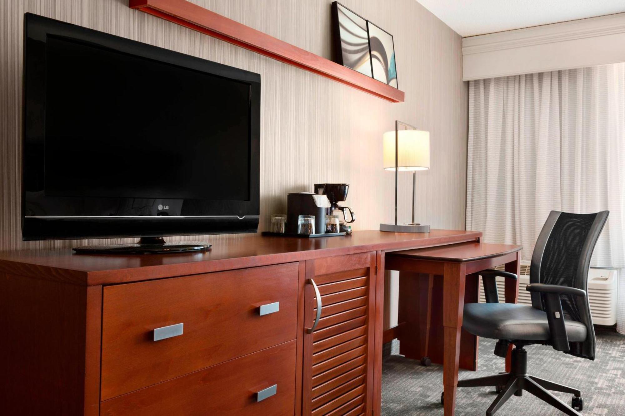 Hotel Courtyard By Marriott Springfield Exterior foto